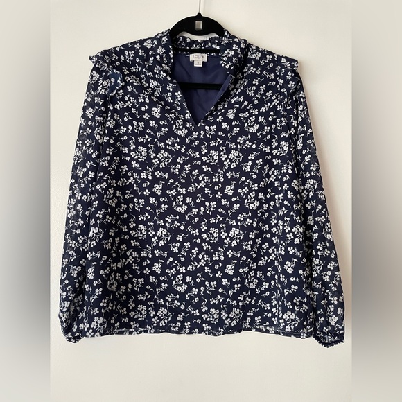 J. Crew V Neck Crinkle Top in Antique Navy Ivory - Picture 2 of 4